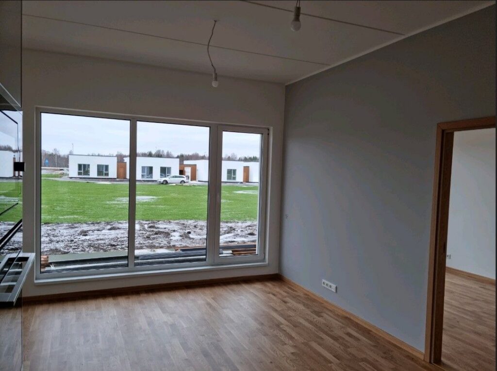 photo_1_2025-09-28_21-09-38